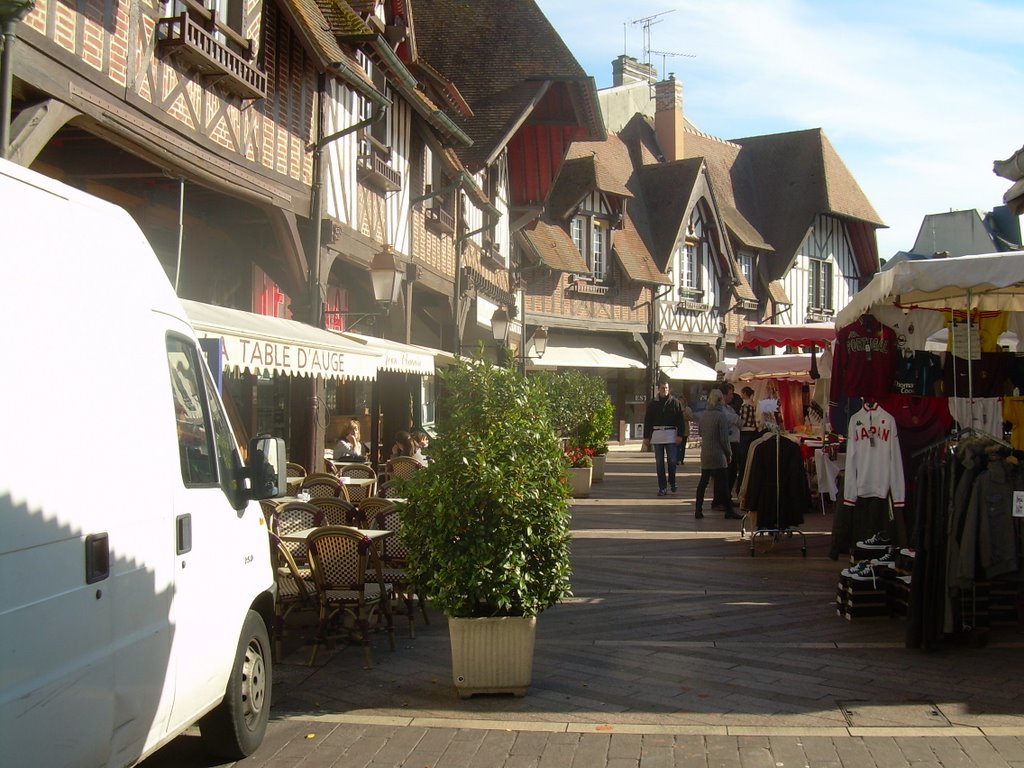 Marché de Deauville by r-75