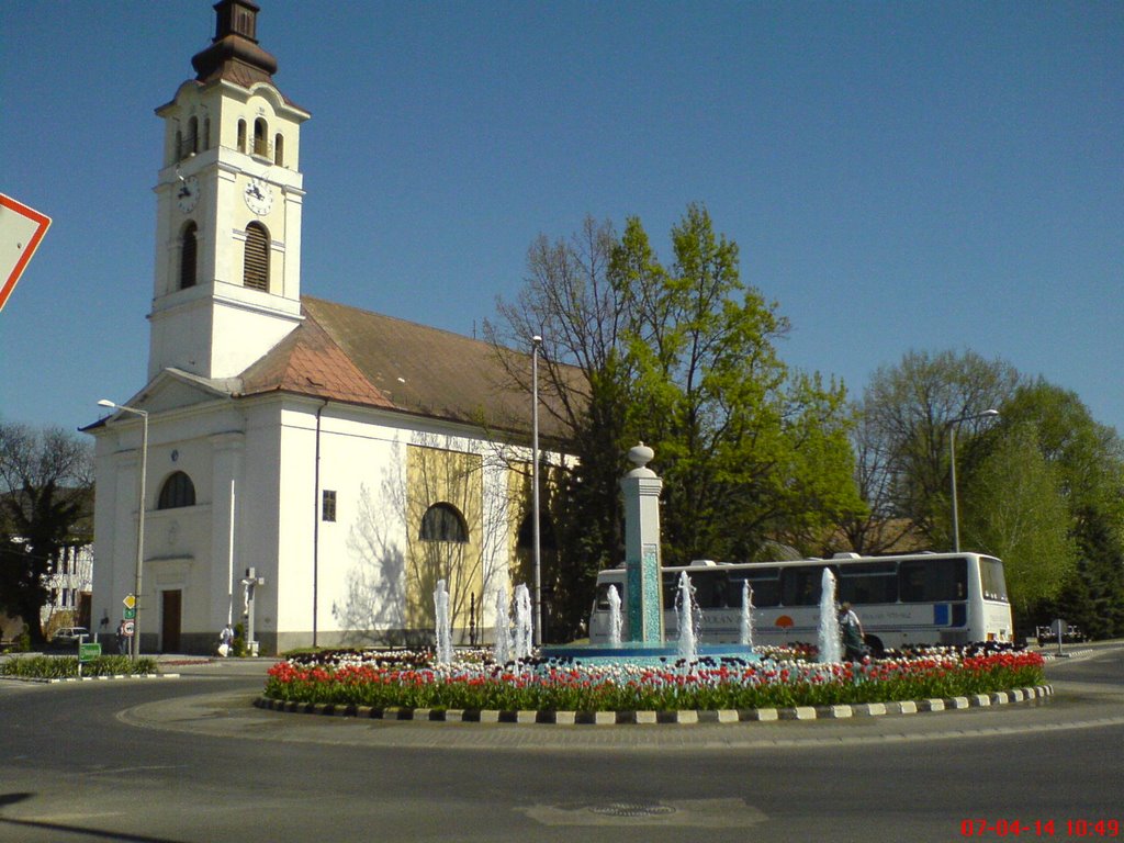 Körforgalom templommal by Bandesz