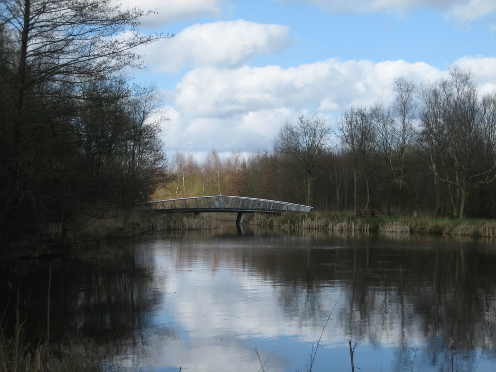 Brug in de Poortweg by Johan Zuidema