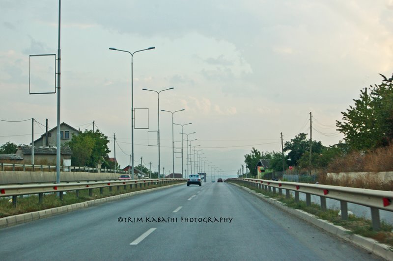 Rruga Prishtinë - Shkup / The Prishtina - Skopje Road by Trim Kabashi