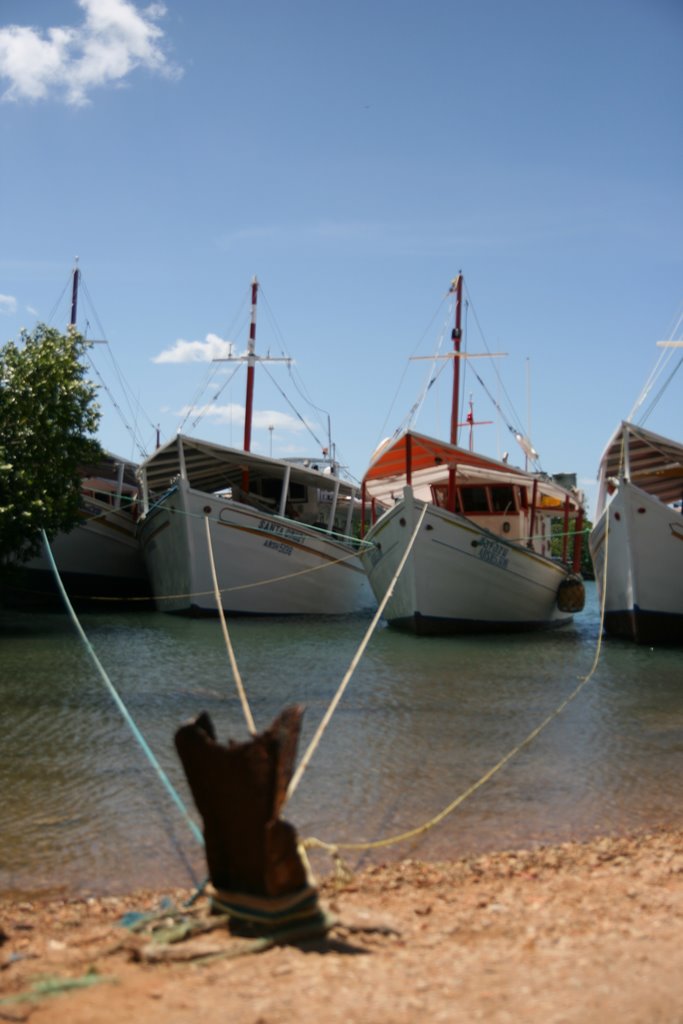 Boca de Rio - Isla Margarita by Jorge B. Domic