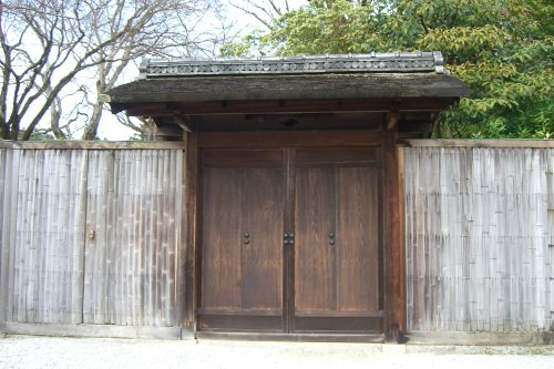 Upper Villa Onari-mon Gate / Shugakuin Imperial Villa by sonotune