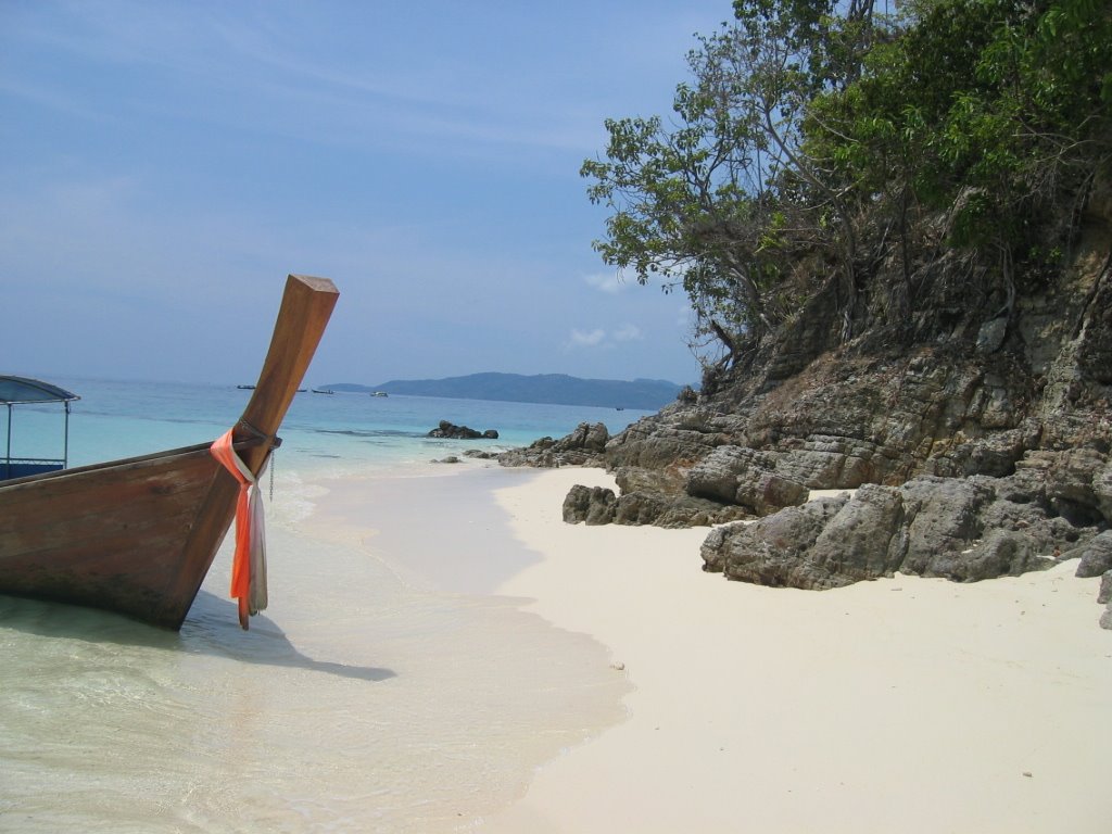 Bamboo Island Thailand by mitzi2