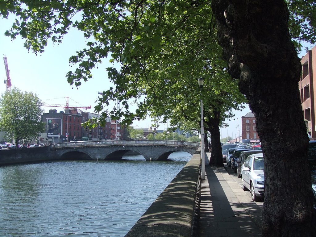 On Inns Quay, Dublin by KatieM