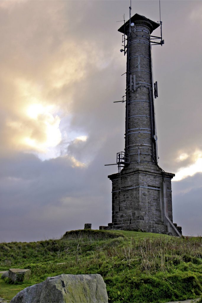 Kit Hill Mine Stack (Cornwall UK) by kernowsilver