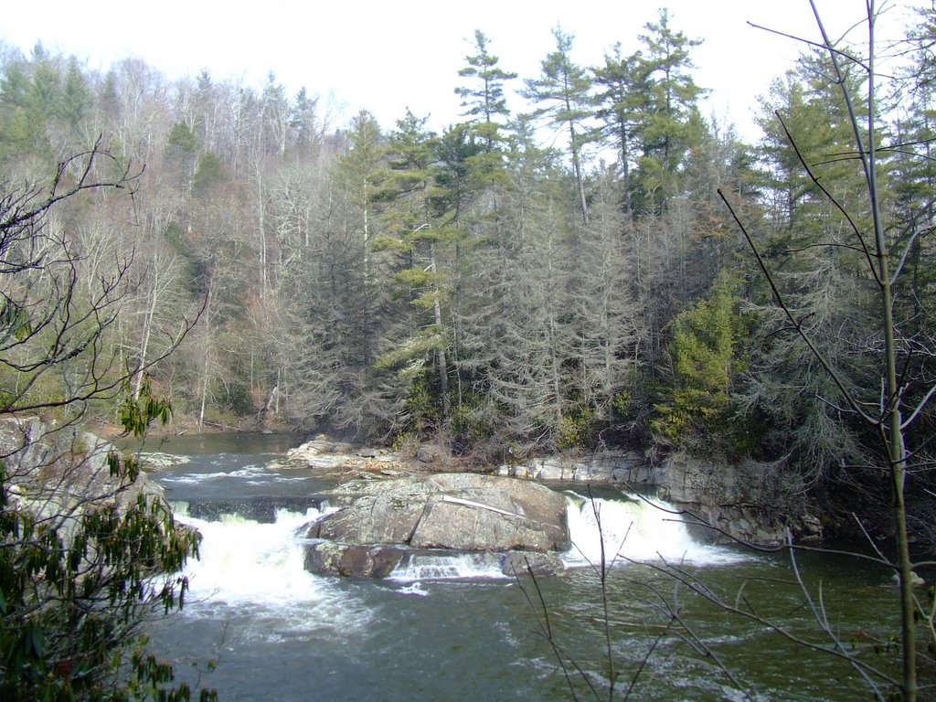 Upper Linville Falls by mountaintrailhiker