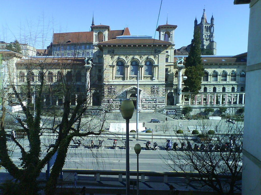 Lausanne 6 Place de la Riponne by Samfu