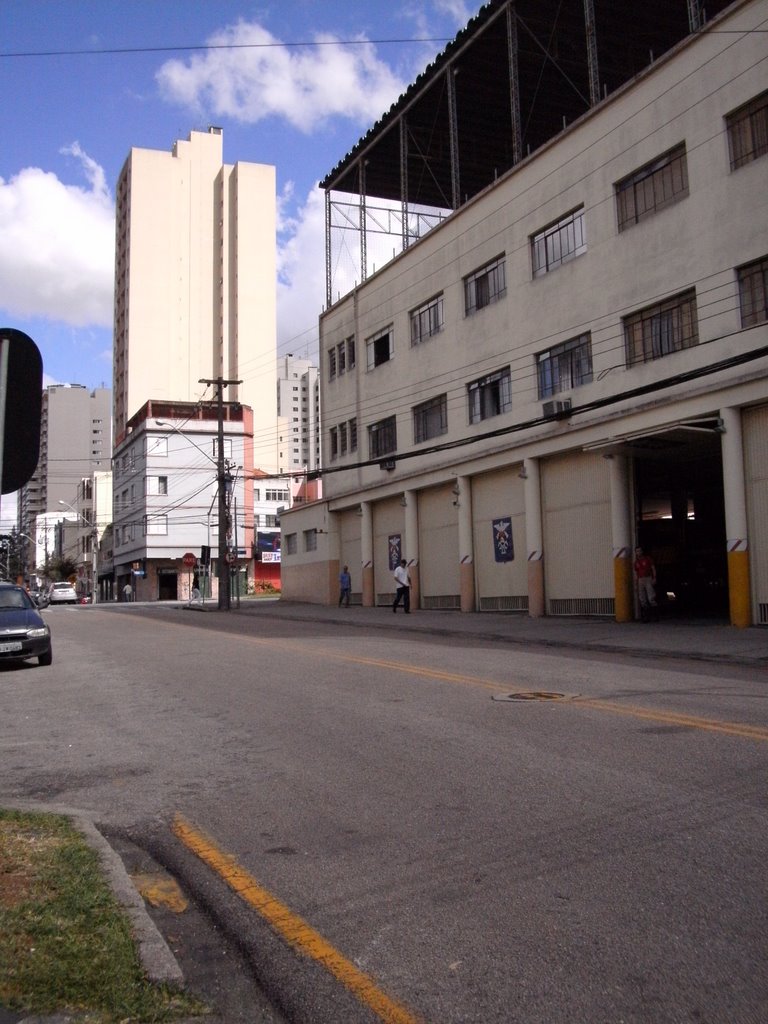 Centro, Curitiba - State of Paraná, Brazil by alex moreira