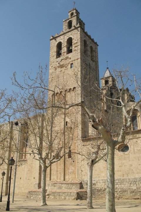 Monasterio de Sant Cugat by Víctor Cespón