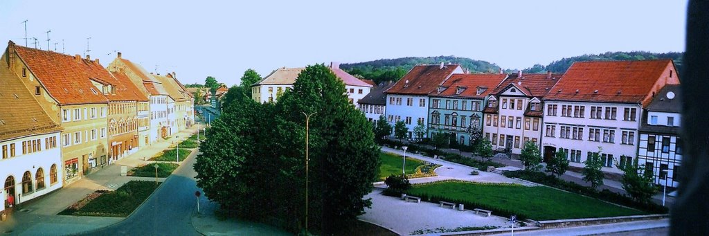 Bad Frankenhausen (Thüringen): Vor 15 Jahren morgens gleich nach Sonnenaufgang, Blick aus dem Hotelfenster auf den Anger by dudeyberlin