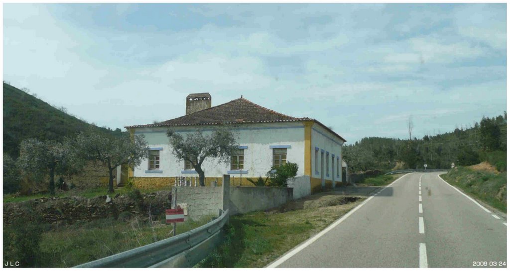 Ribeira de Nisa - Portugal by Jo Ze Cabasso