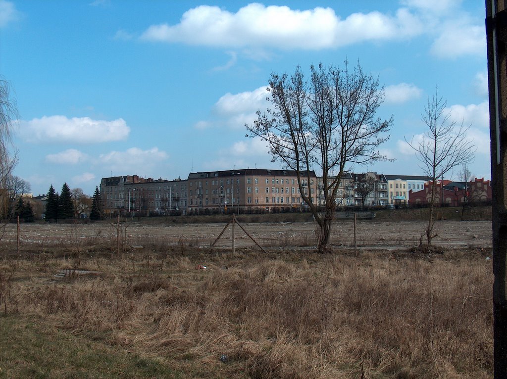 Dom handlowy ALFA Grudziądz, teren przed budową budynku by fuseak