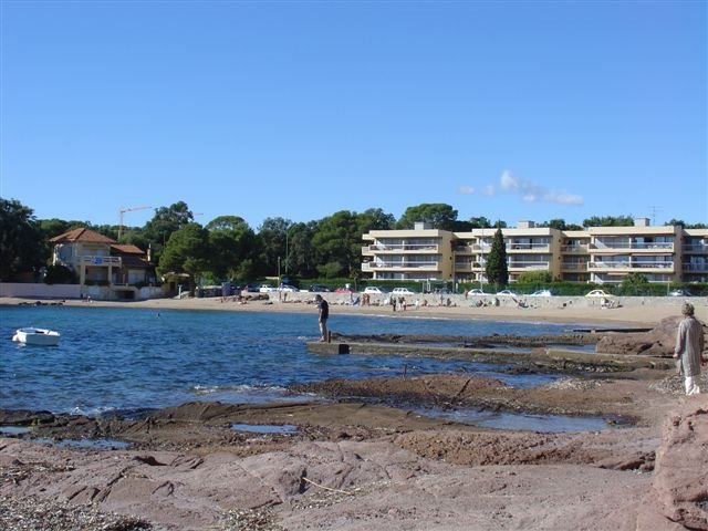 Plage de la Peguiere by IlonaM