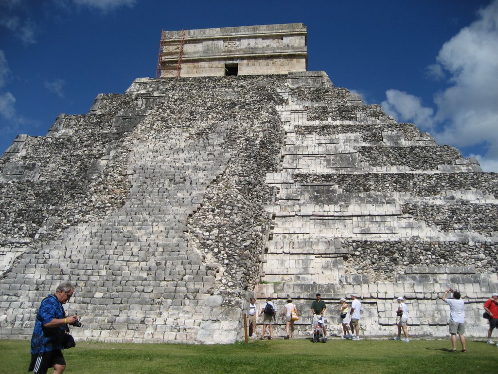 Chichen Itza by rosa k