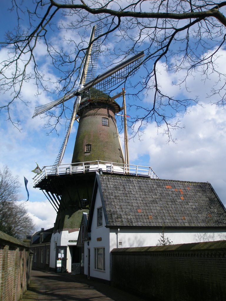 Korenmolen De Hoop in Loenen aan de Vecht by Jan de Swart