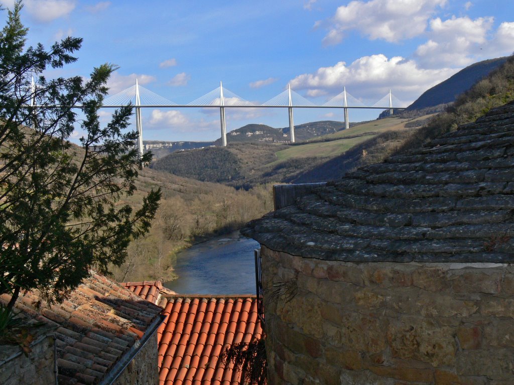 Viaducto de Millau desde Peyre by Alvaro Paris