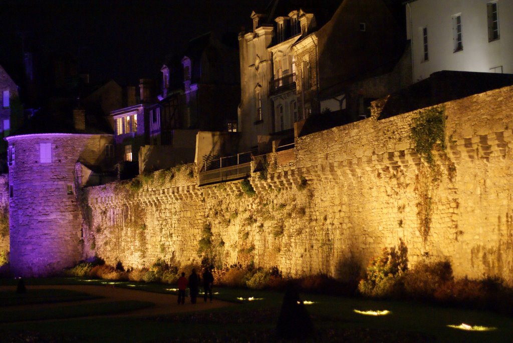 Vannes remparts detail by edprevett