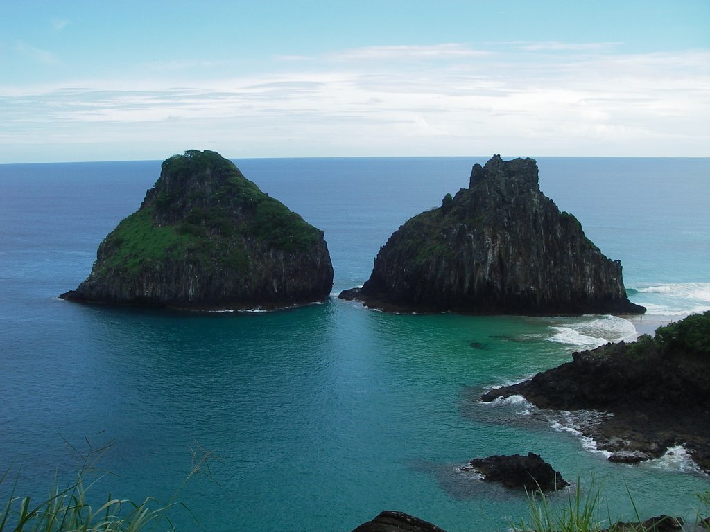 Morro Dois Irmaos - Fernando de Noronha by Cecilia  Pinheiro