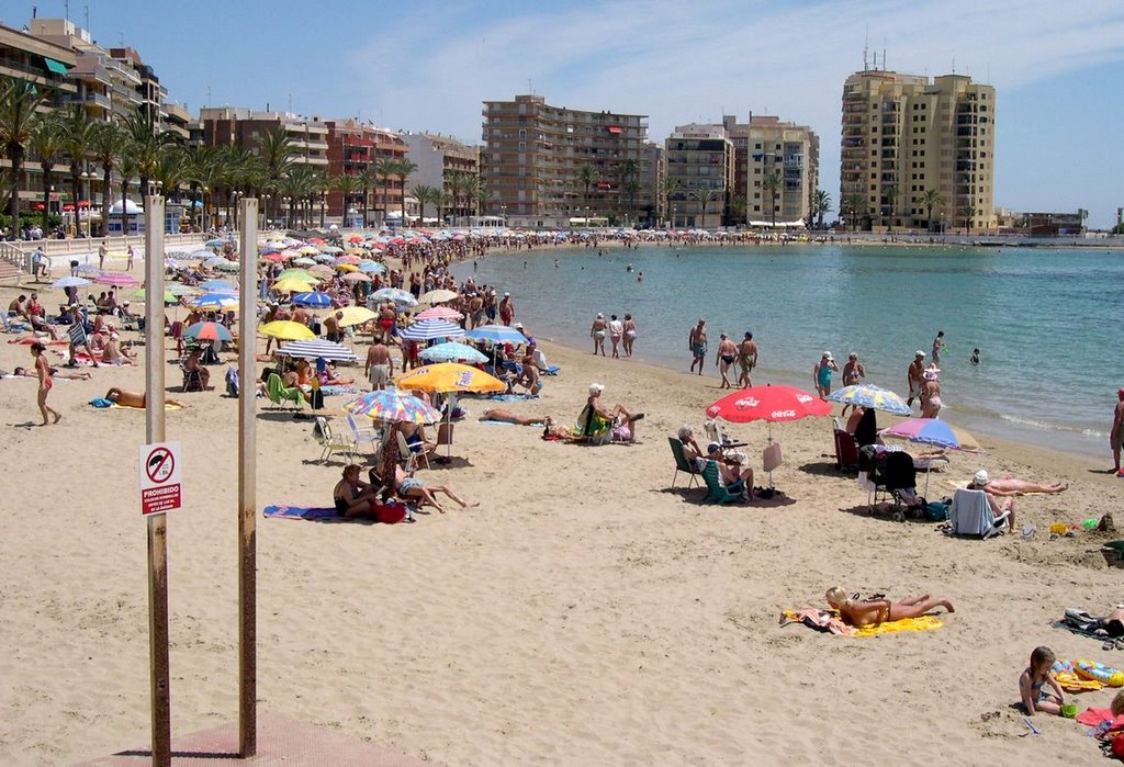 Torrevieja playa by kameraman