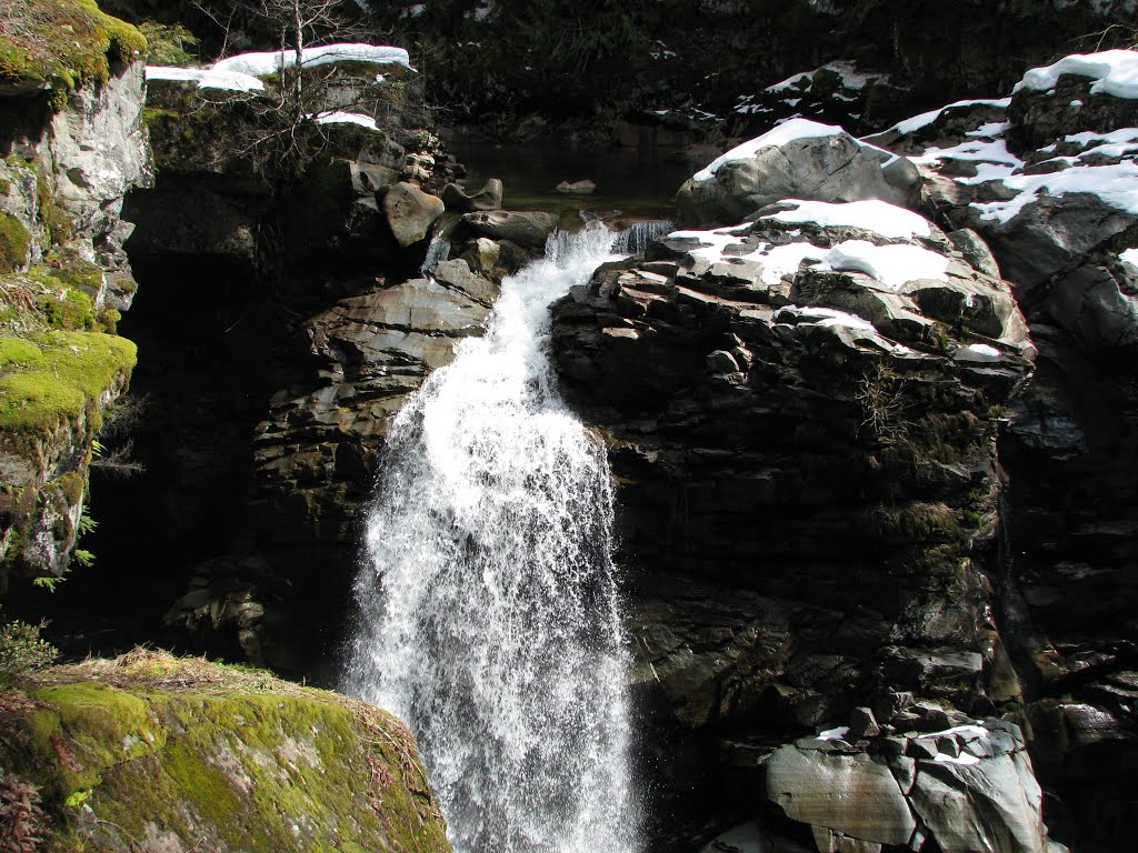 Nooksack Falls by JayCola