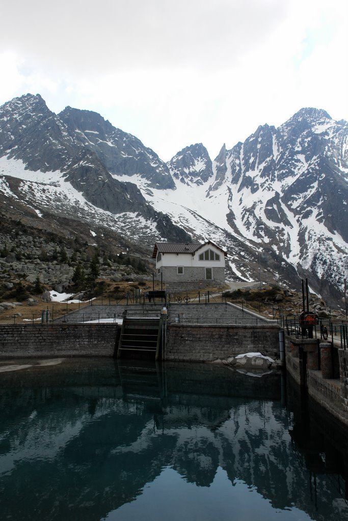 Rifugio Lissone by paoloscardina