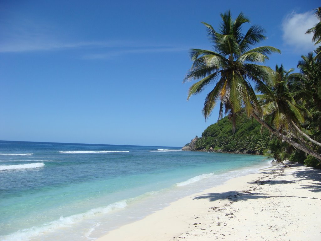 Seychelles, Anse Royal by JusRus