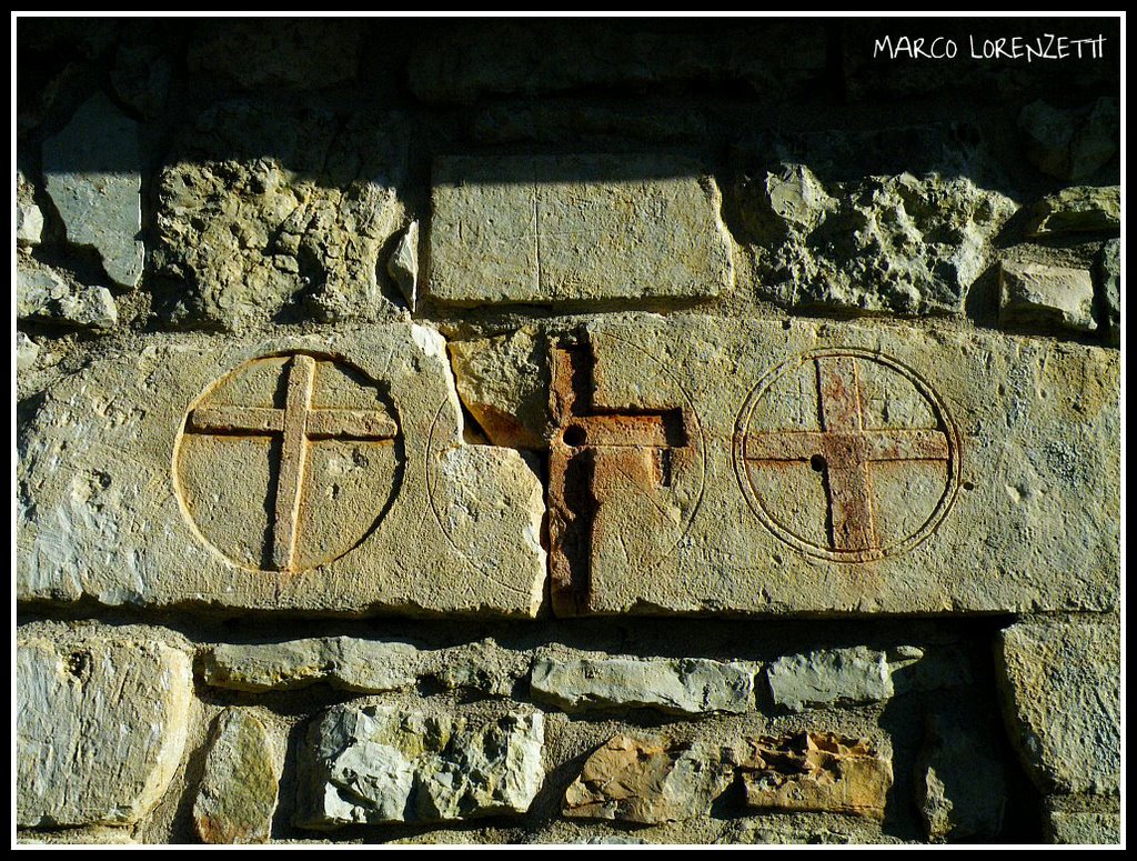 SAN GIOVANNI (AN) - PARTICOLARE DELL'ANTICA CHIESA RURALE by Marco Lorenzetti