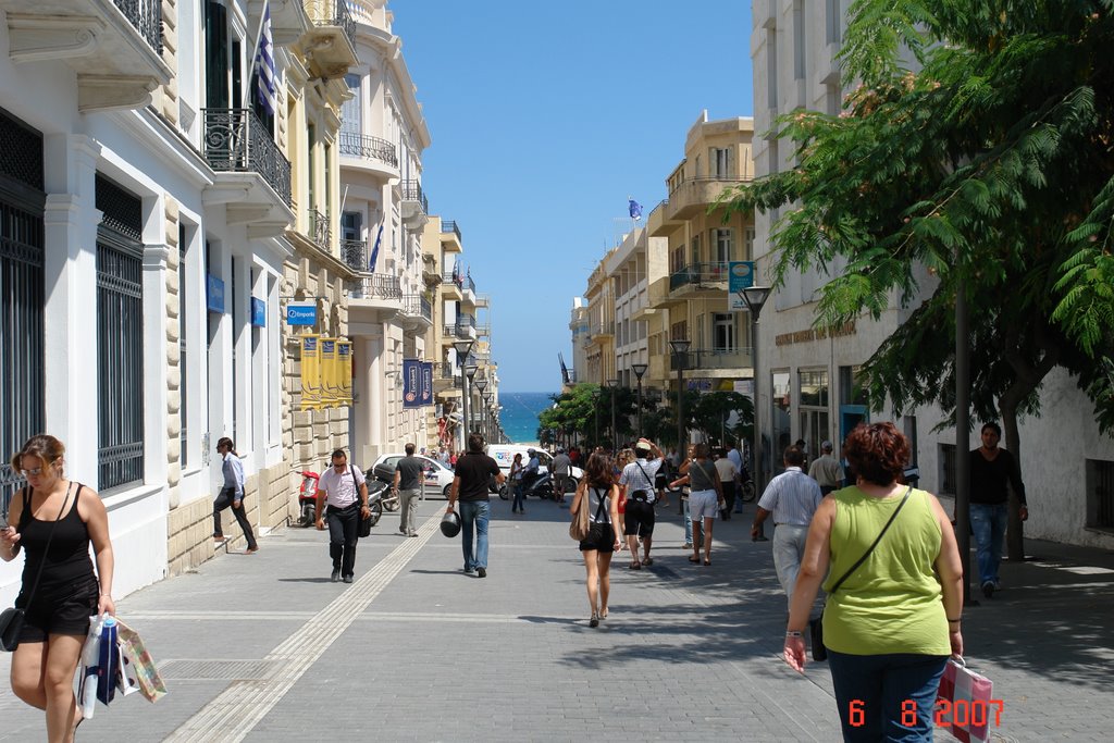 Heraklion by Vitaliy Zadorozhny