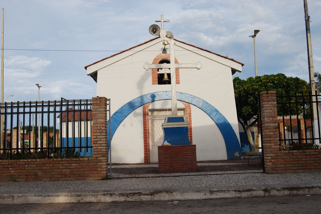 Igraja de São Pedro na Praia do Iguape - frente by Ricardo Sabadia