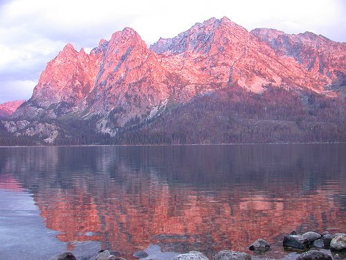 Early morning at Jenny Lake by stevieleej