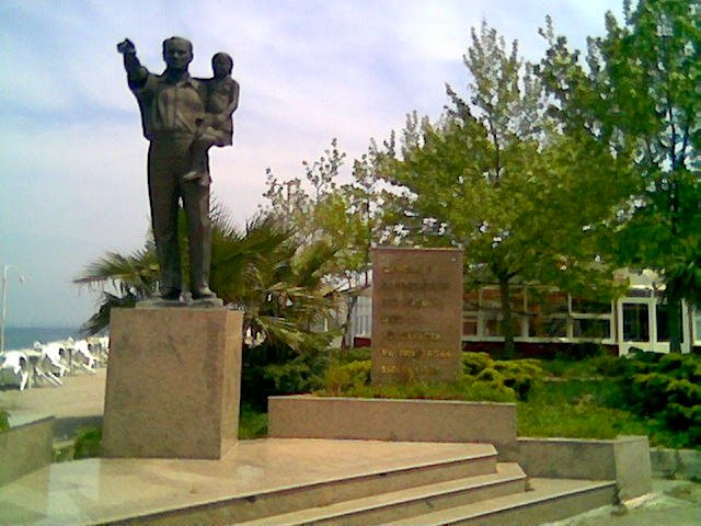 Kurşunlu Atatürk Anıtı (Statue of Atatürk)-Kurşunlu-Gemlik by ibrahim yürekli