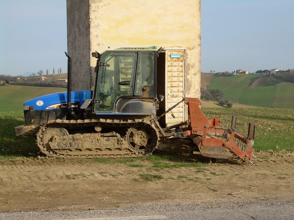 Il lavoro automatico nella campagna di corinaldo by CAVALLO PAZZO