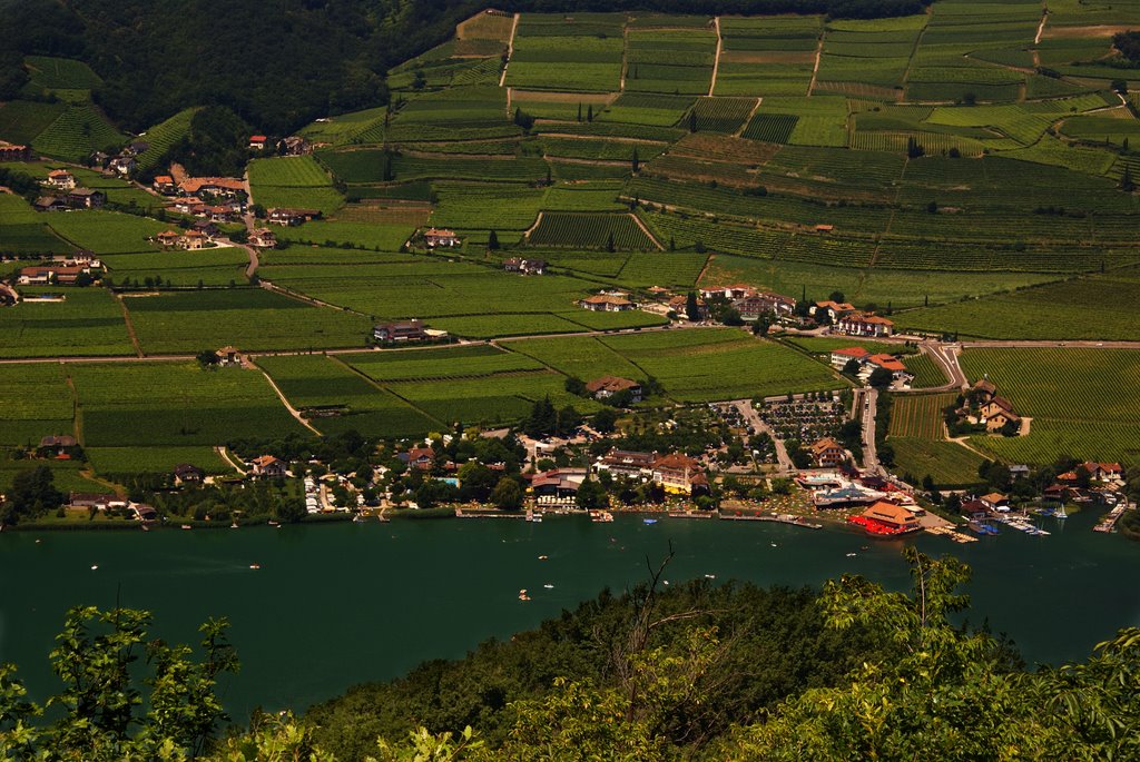 Blick von Leuchtenburg Richtung Kalterer See by s.rene