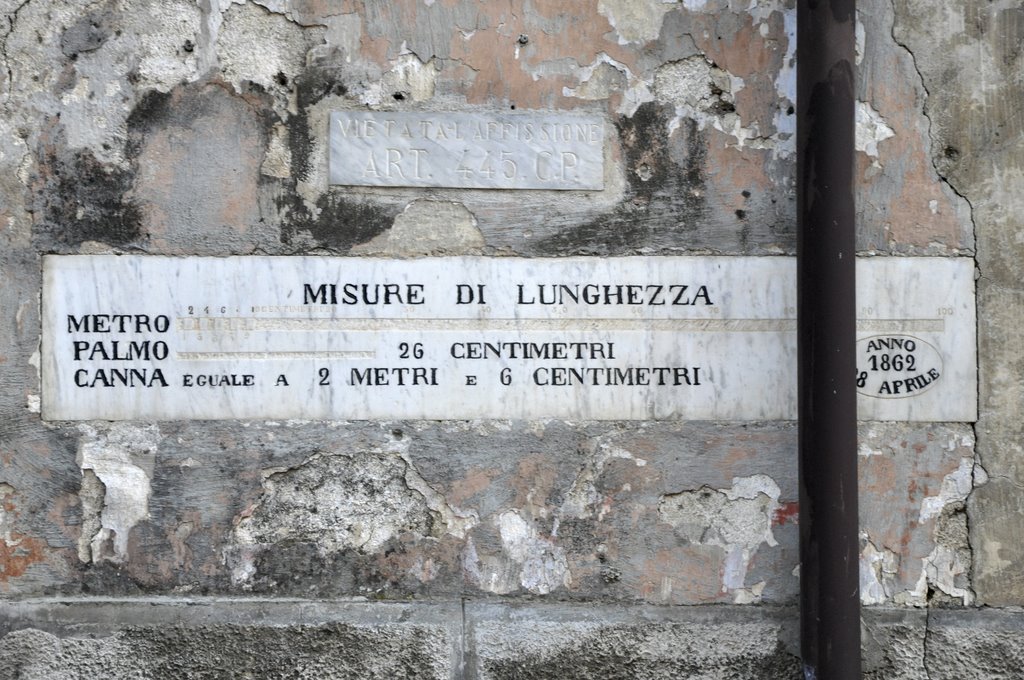 Unità di misura. Isnello, Palermo. by Pina e Nicola in Sicilia