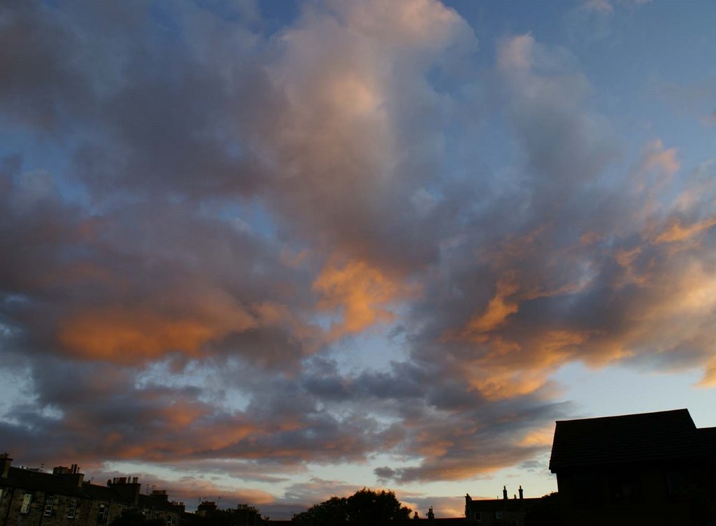 Edinburgh Sunset by gsskimsing