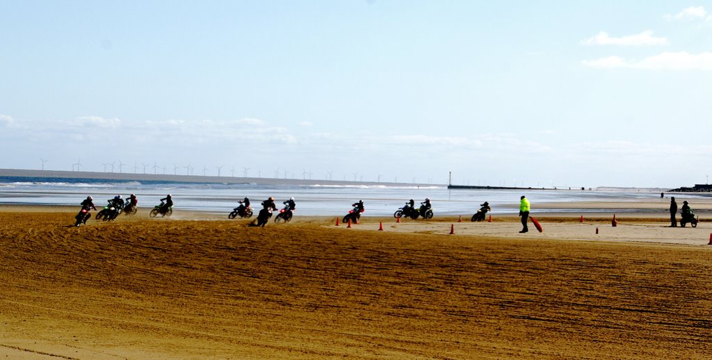 Mablethorpe sand racing by Apeingorilla