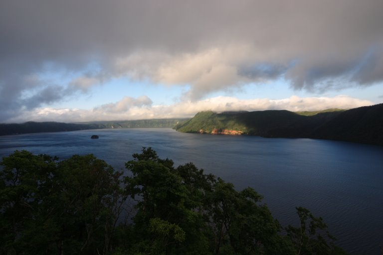 Lake Mashu, Hokkaido by tdk