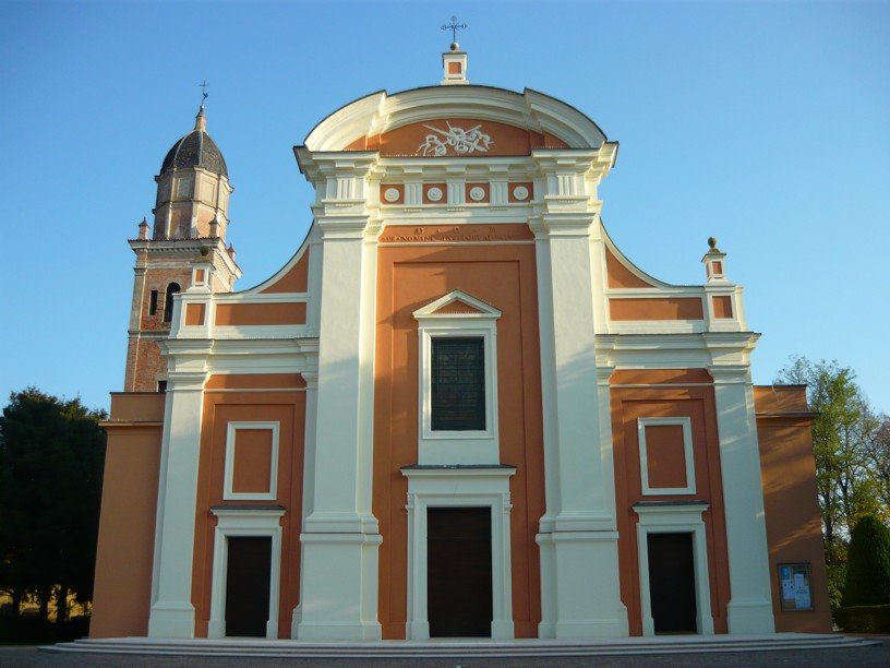 Chiesa Parrocchiale di Novi. Restauri 2008 by Massiminoneri