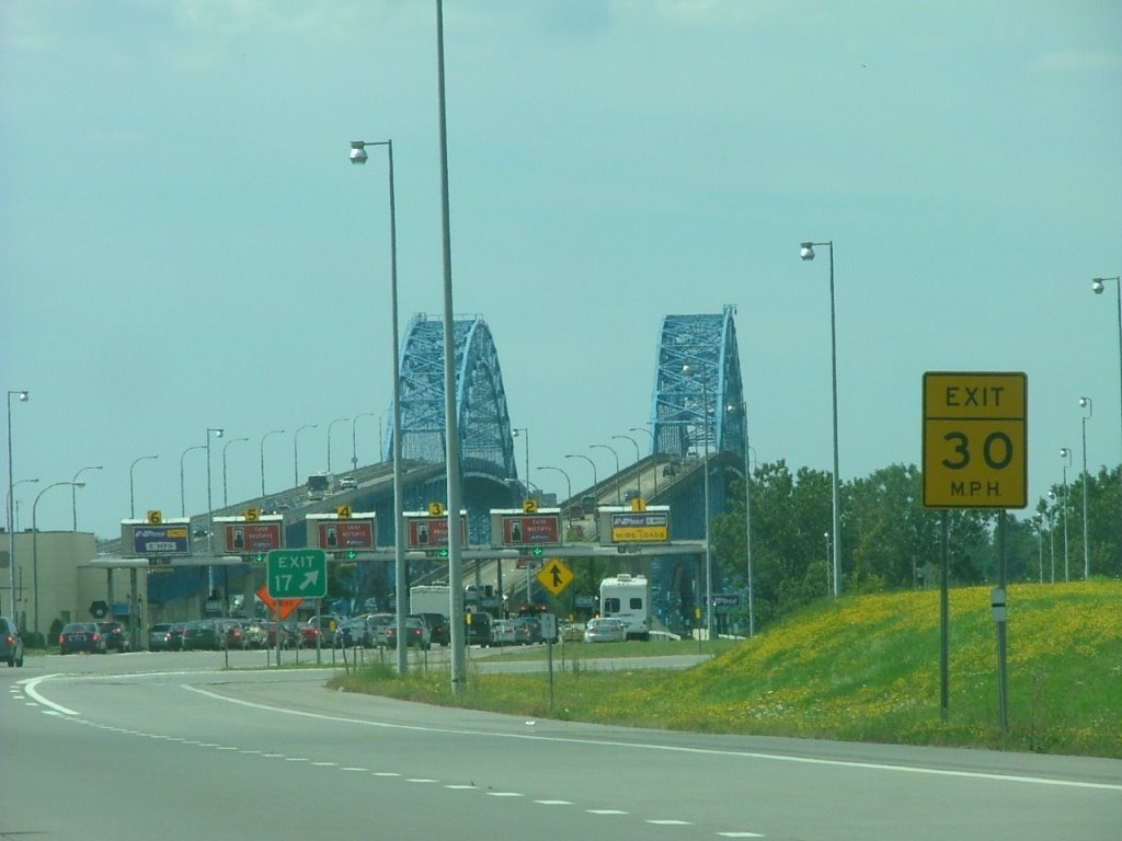 South Grand Island Bridge by Klaus Brink