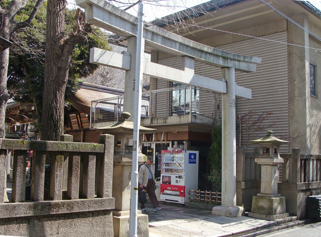 下谷神社 by Ishiki