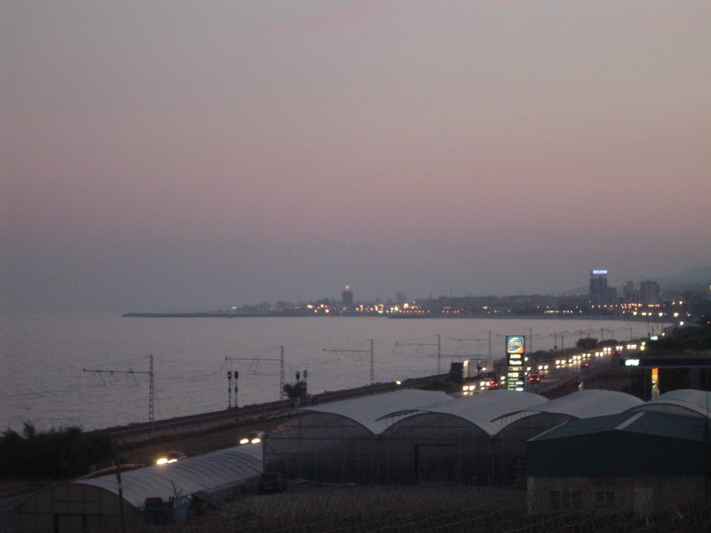 Mataró desde Llavaneres, Barcelona, España by Javier Arau