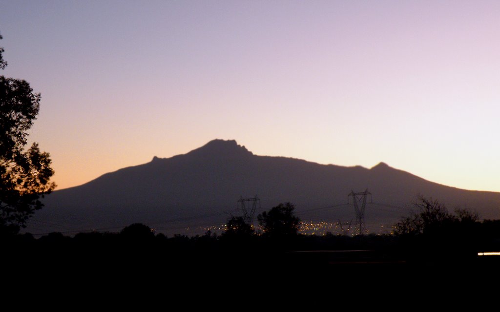 Вулкан La Malinche desde la caretera by KOLSKIY