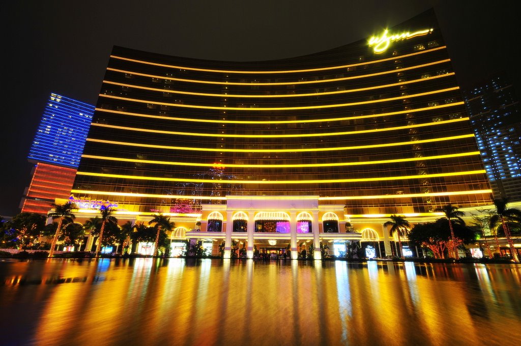 MACAU- beautiful Wynn hotel& casino at night (long exposure)(by Thiago) by slo_thiago