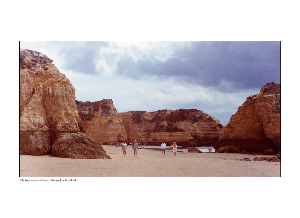 Baha Rocas, Portimao by stevenovak