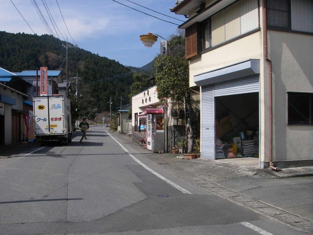 県道801号 矢島 by 浅野ます道