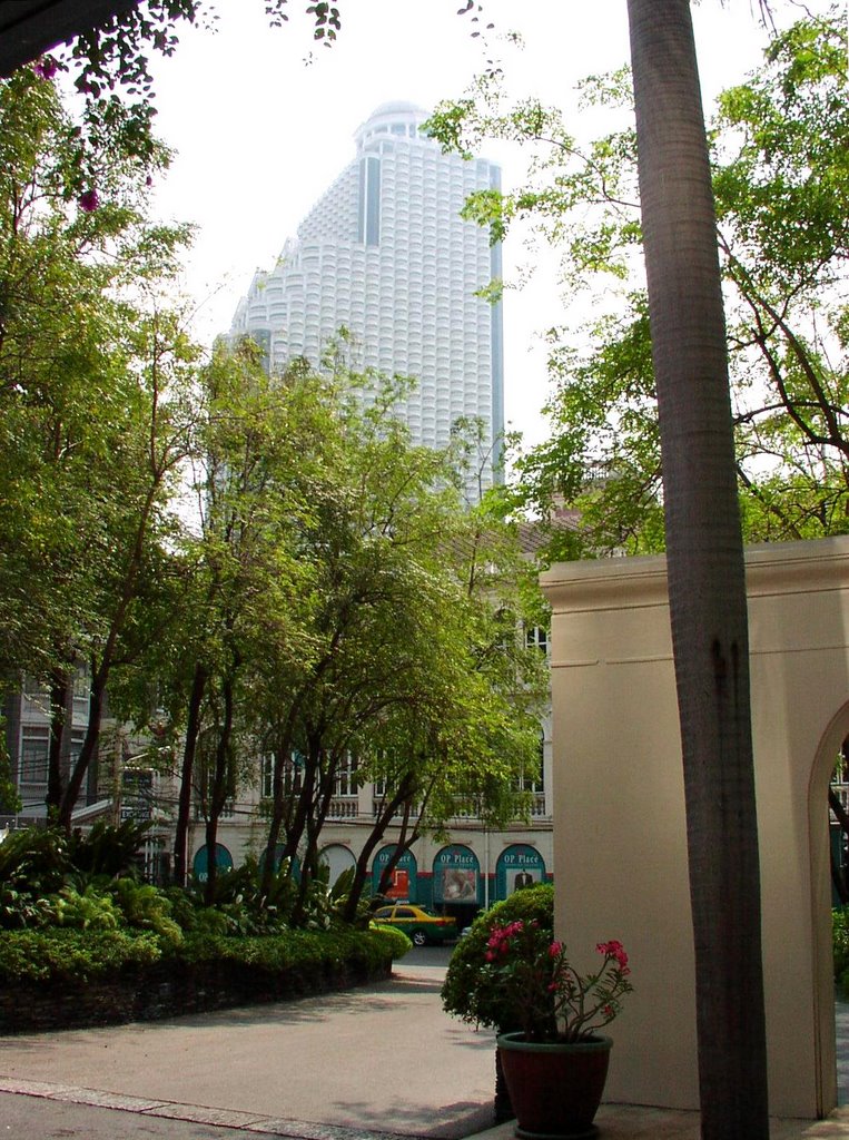 Oriental Hotel, Blick zum "Dome" by Rainer I.