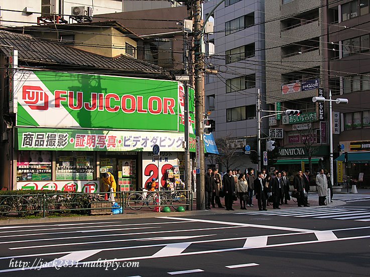 Morning in Tokyo by jack2831