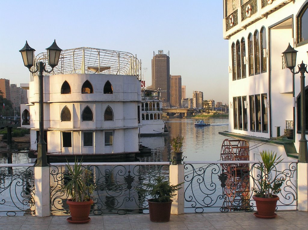 Nile Resturant! by Medhat I.