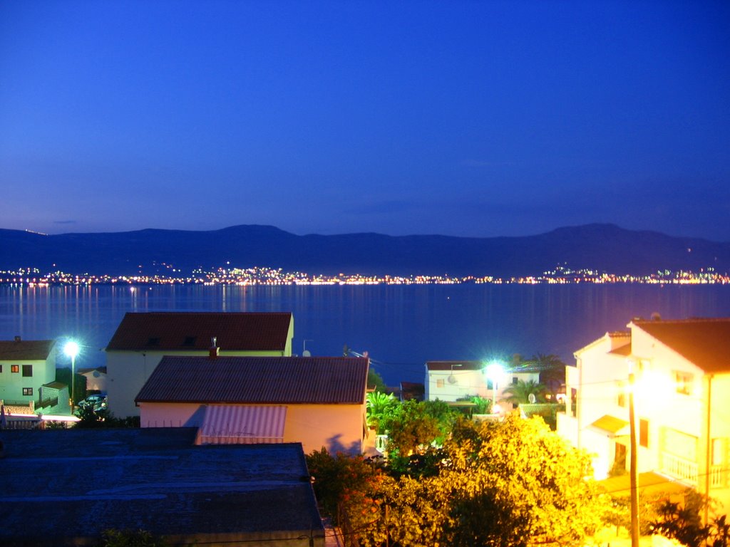 Kastela at night in the background by Luk@s