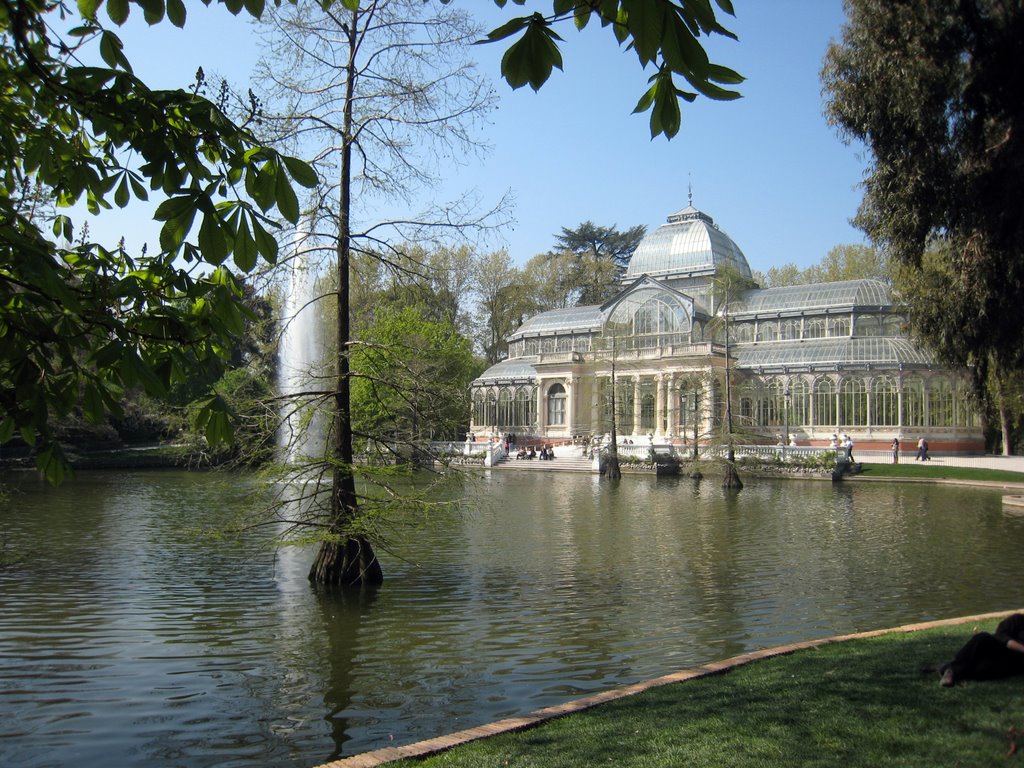 Palacio de Cristal Parque del Retiro by Valentín Martínez